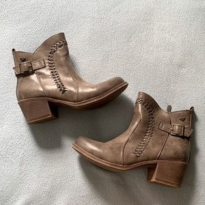 Women's Roxy Ankle Boots